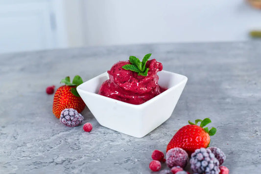 Gesundes Beeren-Eis aus 2 Zutaten